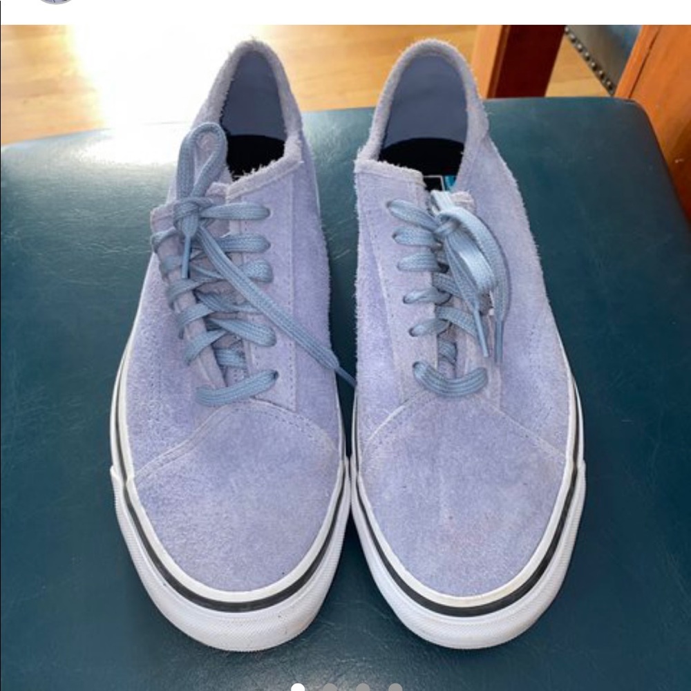Unisex periwinkle suede material vans.